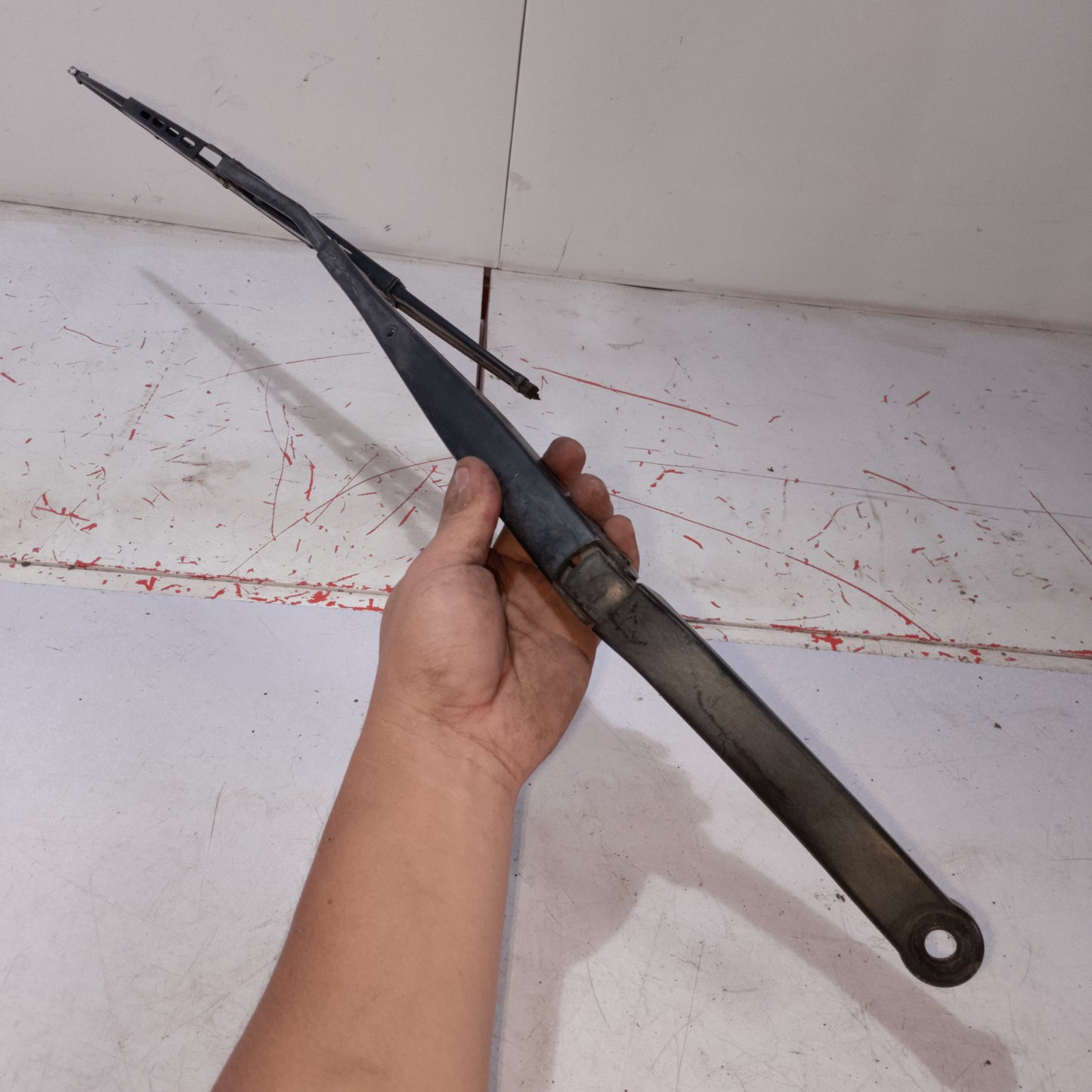 Wiper Arm | Passenger Side | Escape 2.3