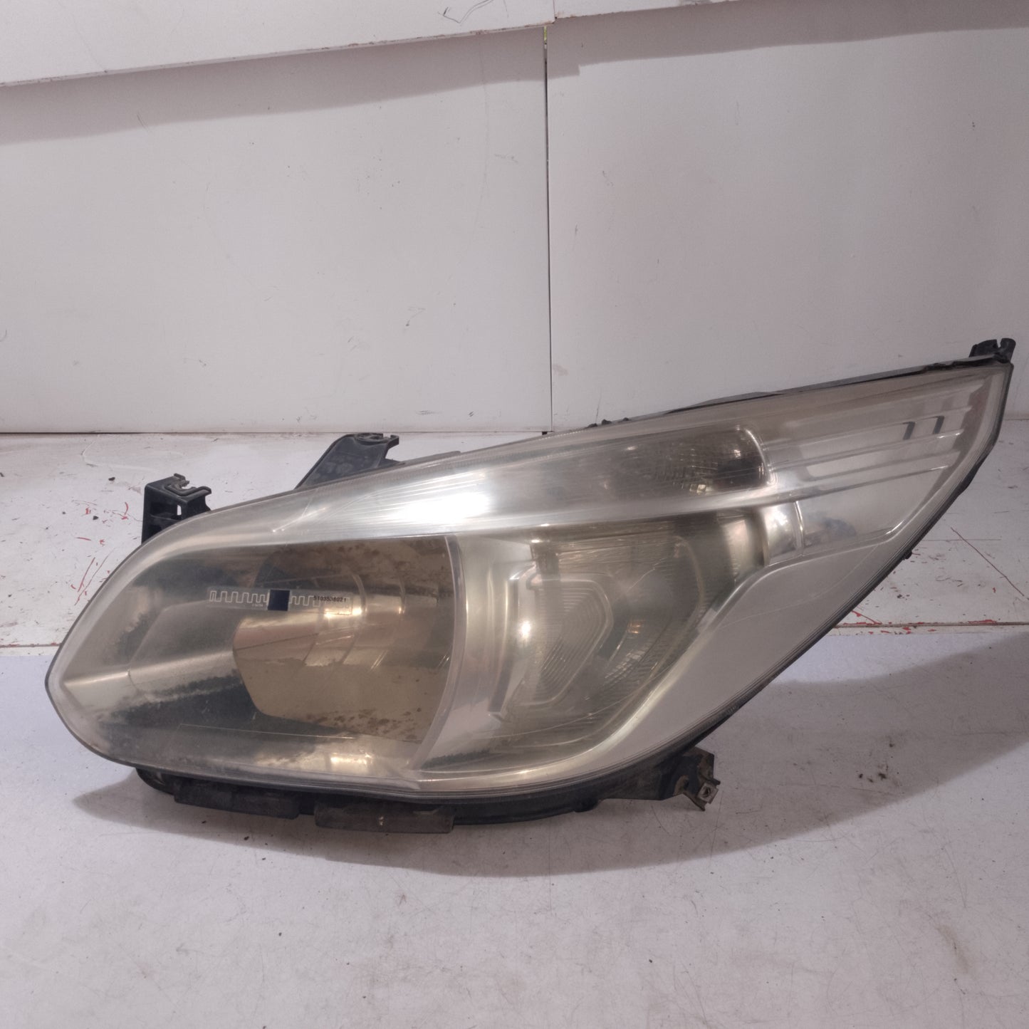 Head Light Driver Side | Chevrolet Spin