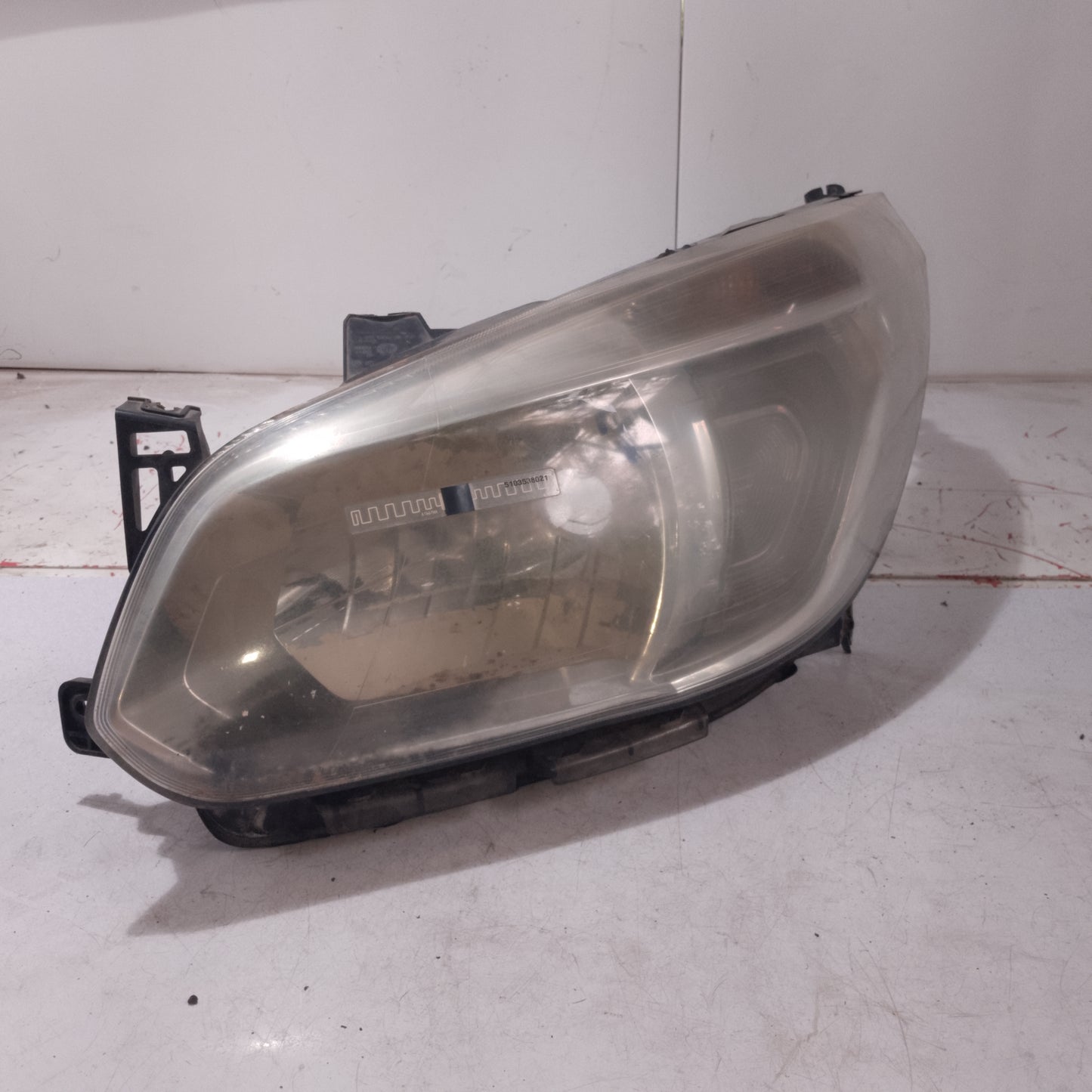 Head Light Driver Side | Chevrolet Spin