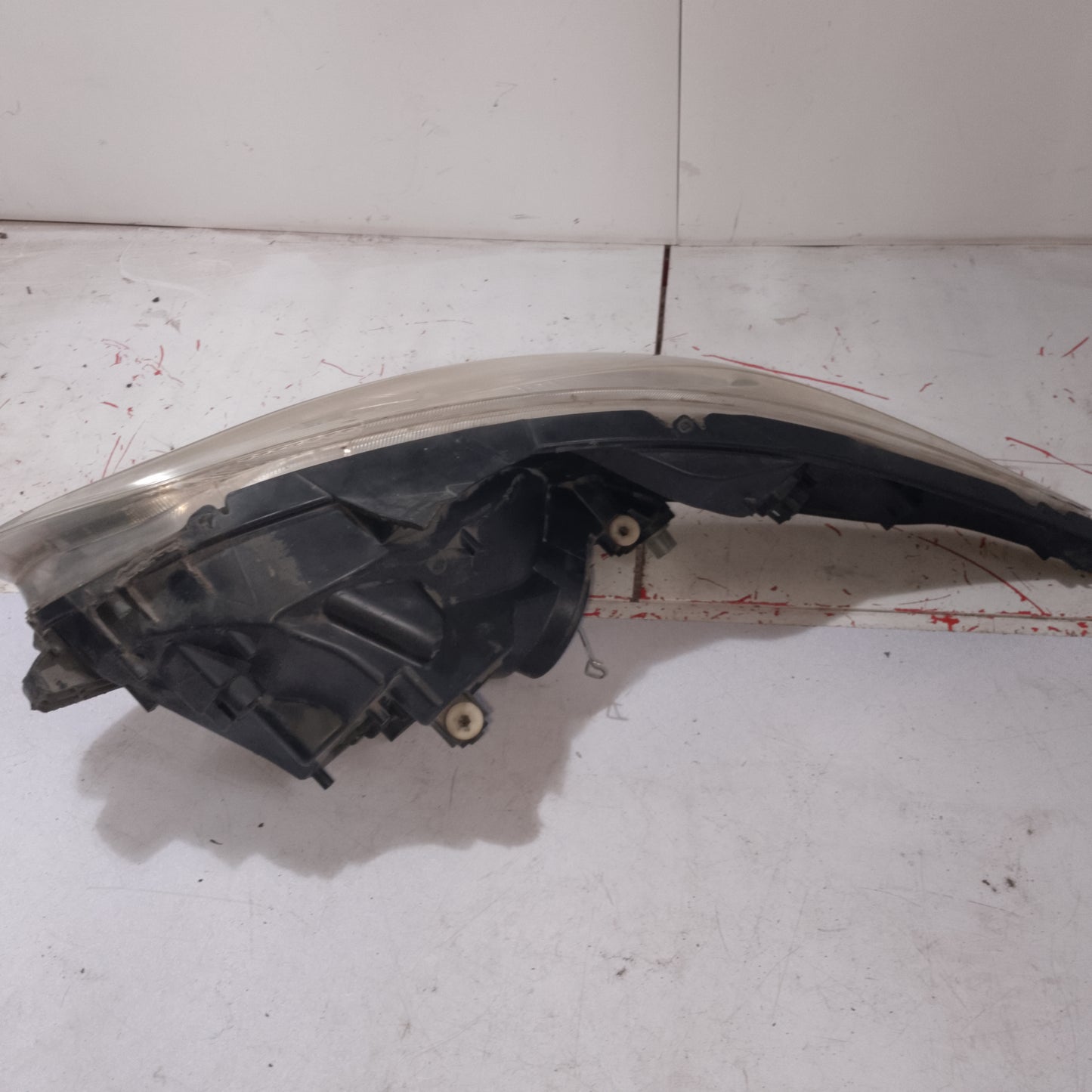 Head Light | Passenger Side | Chevrolet Spin