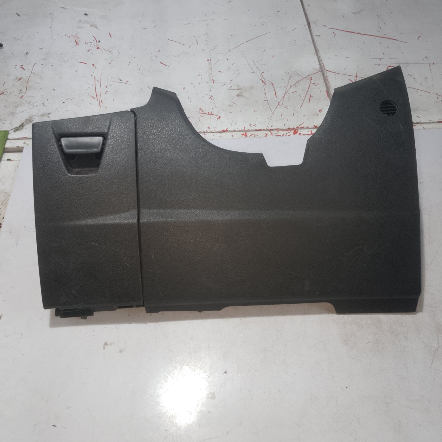 Small Glove Box | Driver Side | Ford Focus 2.0 Red