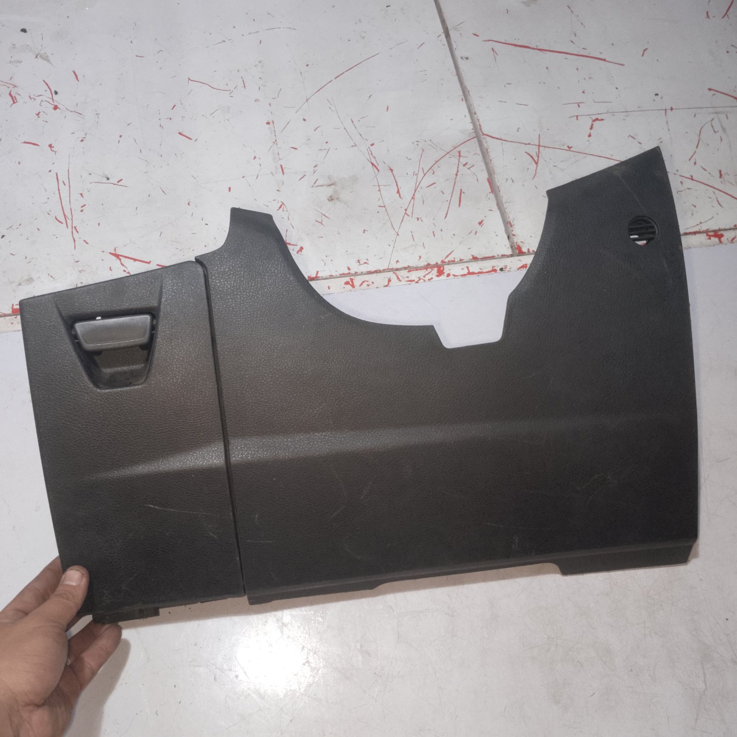 Small Glove Box | Driver Side | Ford Focus 2.0 Red