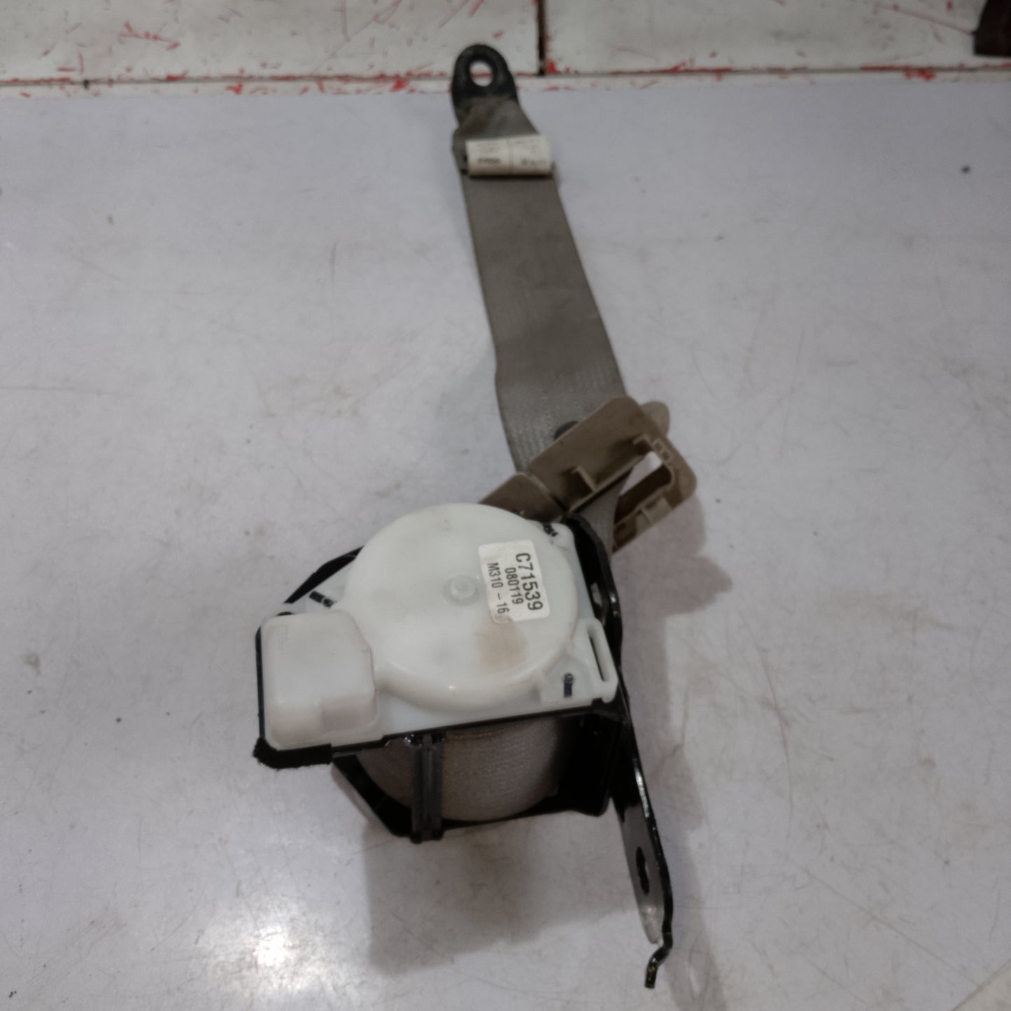 Seat Belt | Rear Passenger Side | Nissan Almera