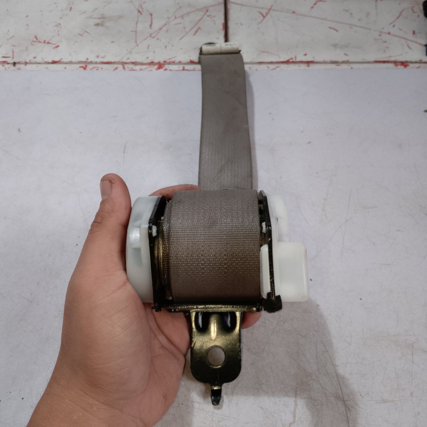 Seat Belt | Rear Passenger Side | Nissan Almera