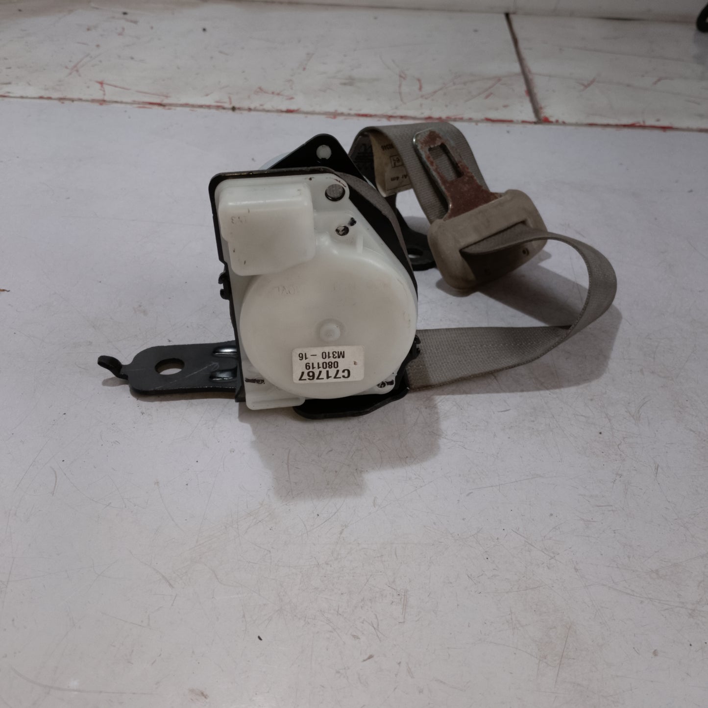 Seat Belt | Rear Driver Side | Nissan Almera