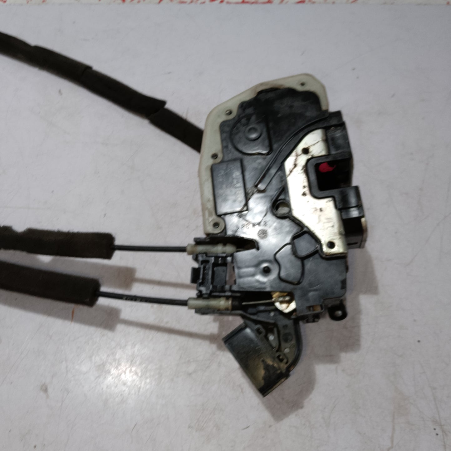 Door Lock Actuator | Front Passenger Side | Nissan Almera