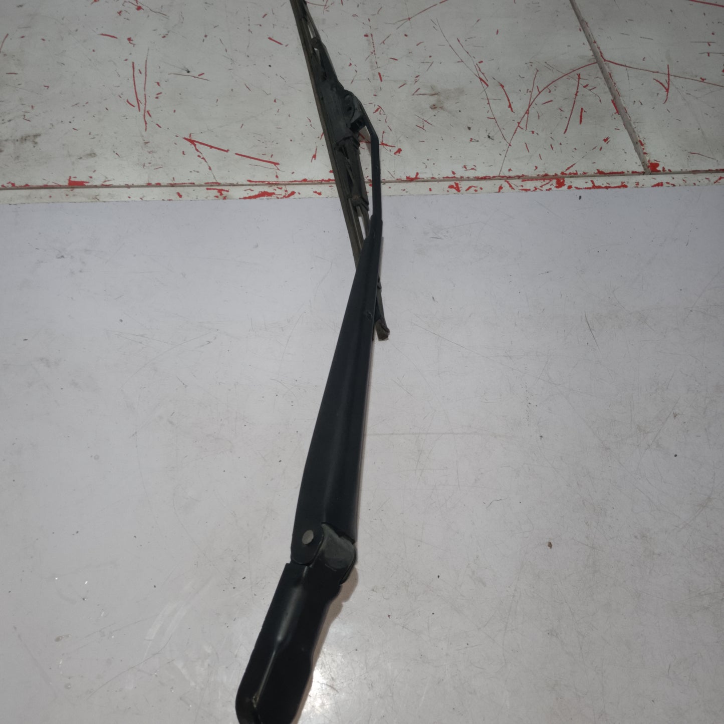 Wiper Arm | Driver Side | Explorer