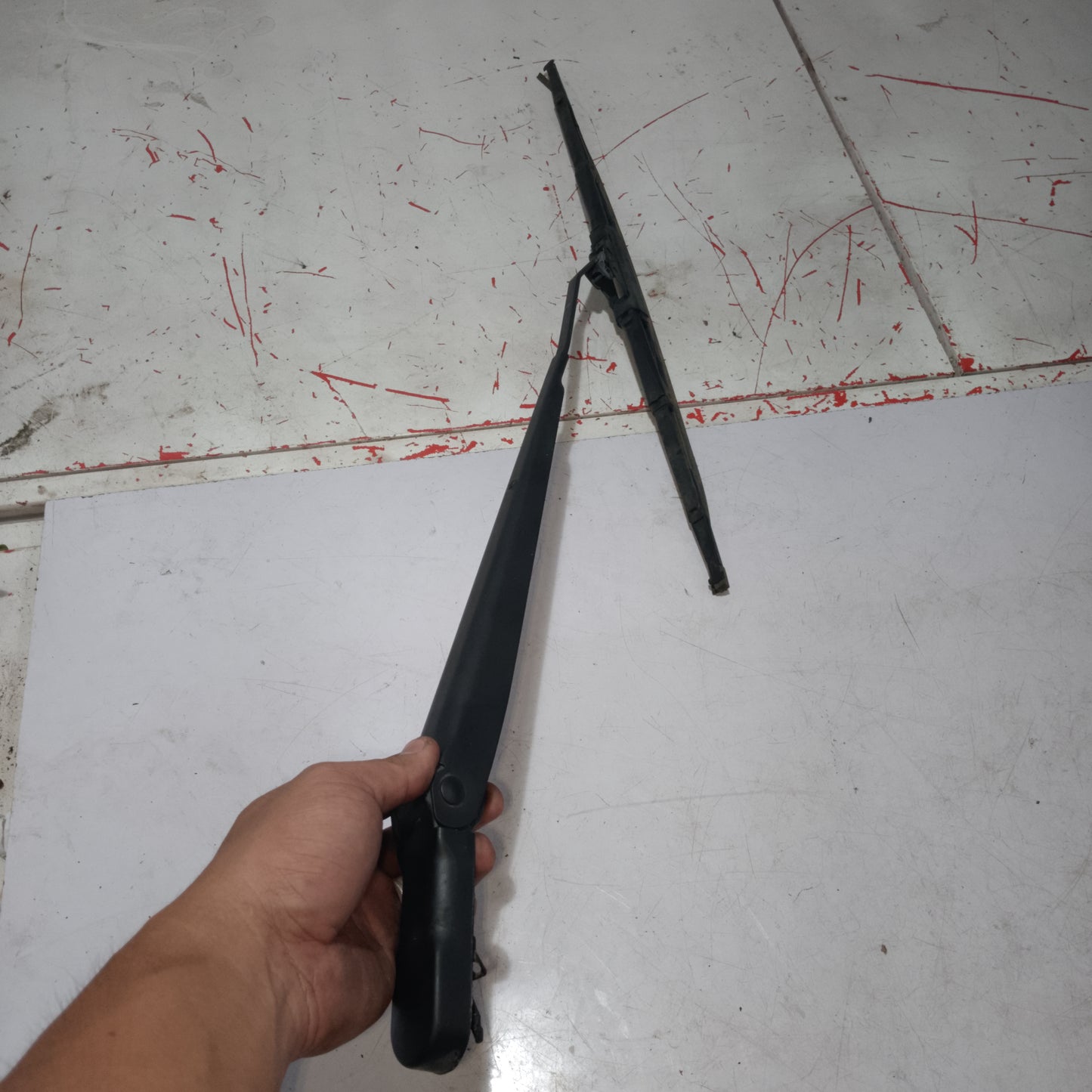 Wiper Arm | Driver Side | Explorer