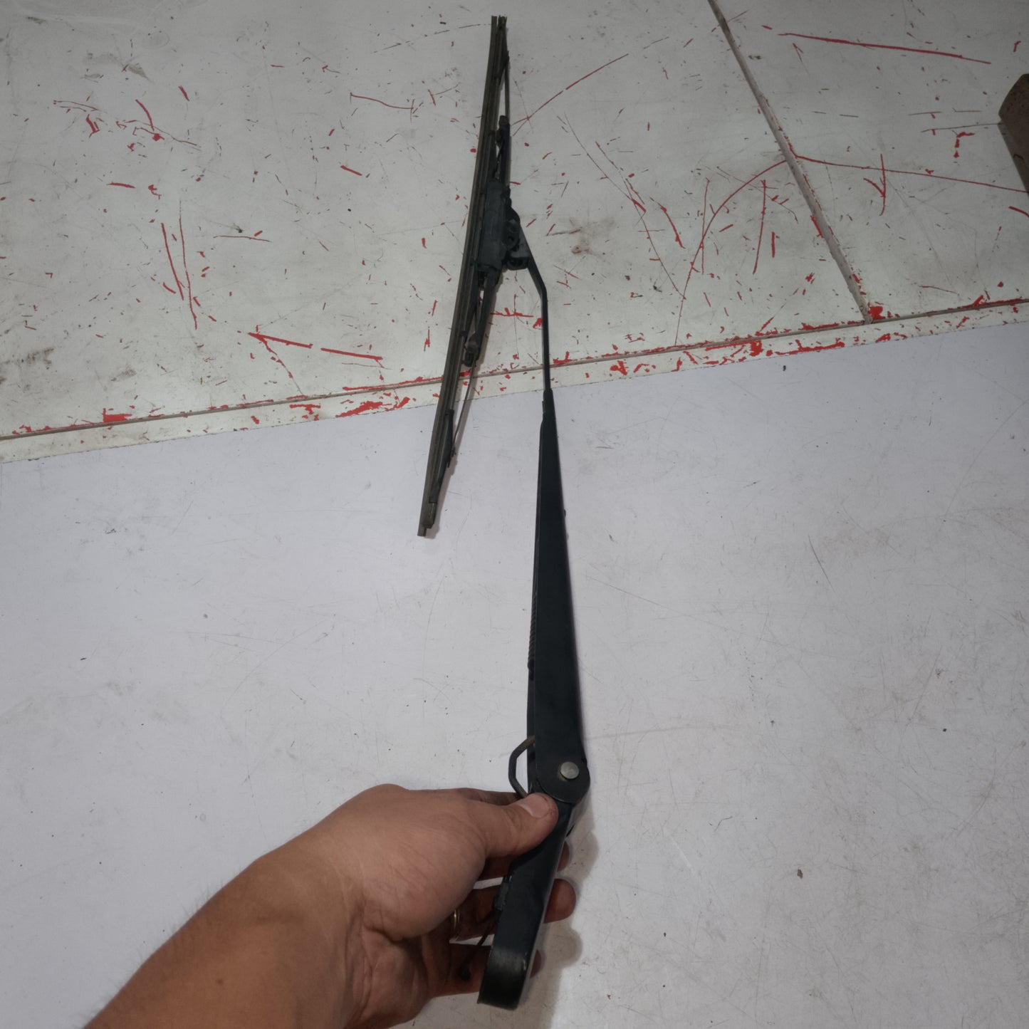 Wiper Arm | Driver Side | Explorer
