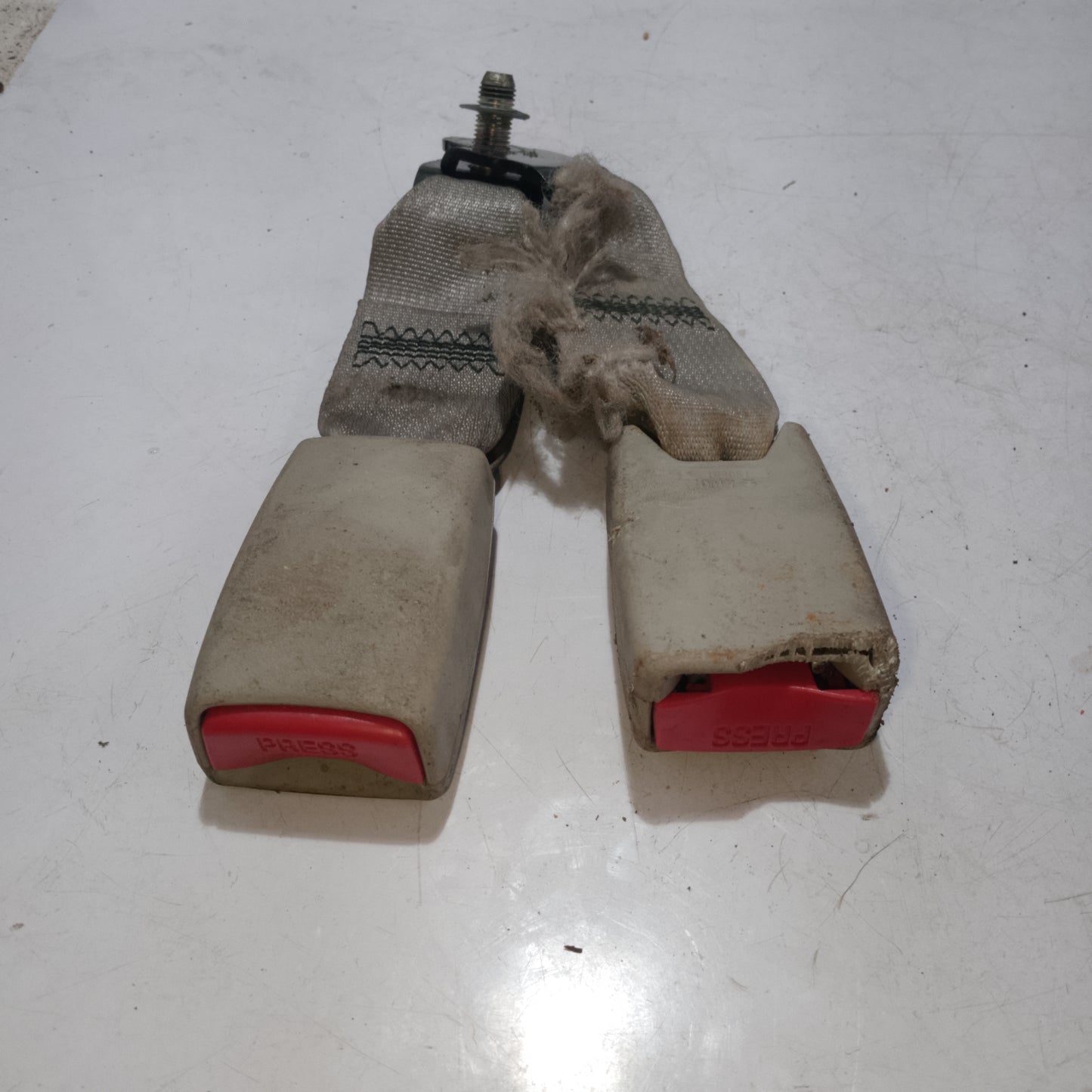Seat Belt Catcher | Nissan Almera