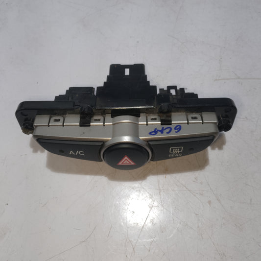 AC and Hazzard Switch | Accent 2015