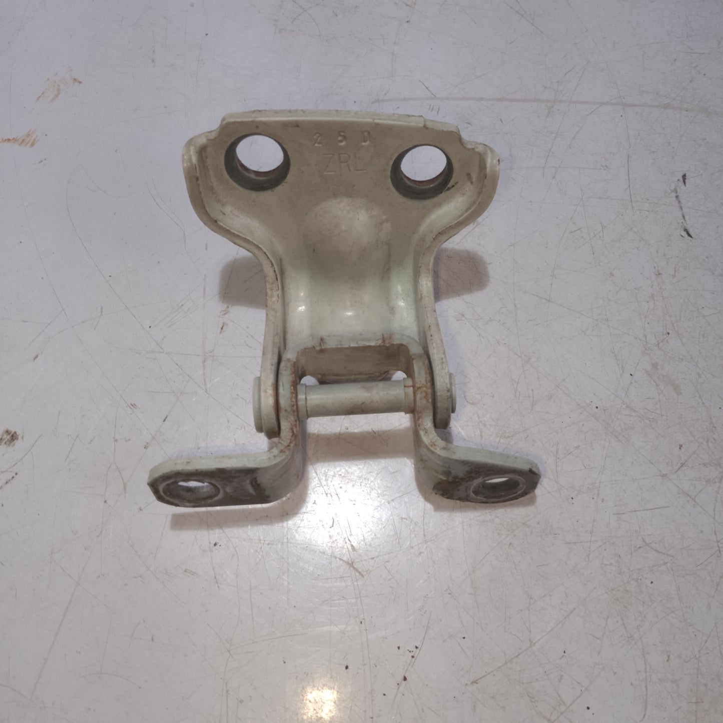 Bisagra | Rear Driver Side | Subaru