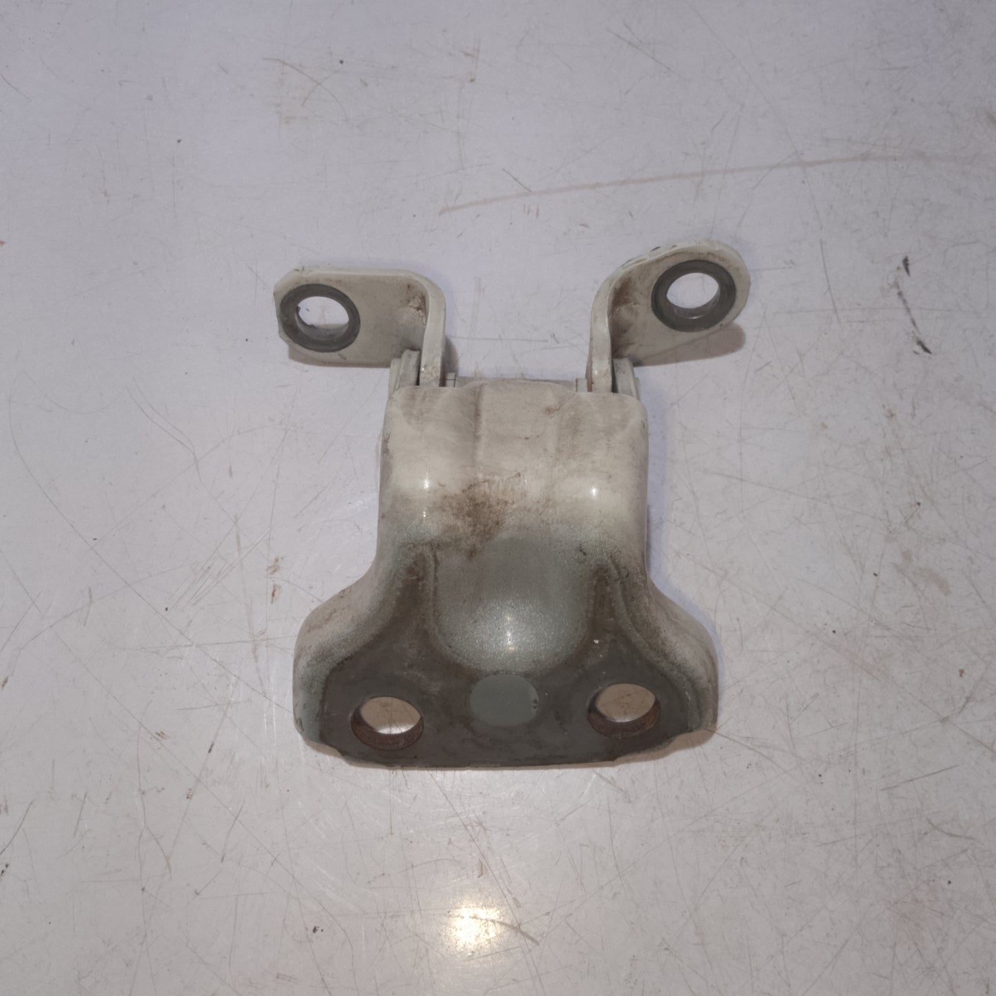 Bisagra | Rear Driver Side | Subaru