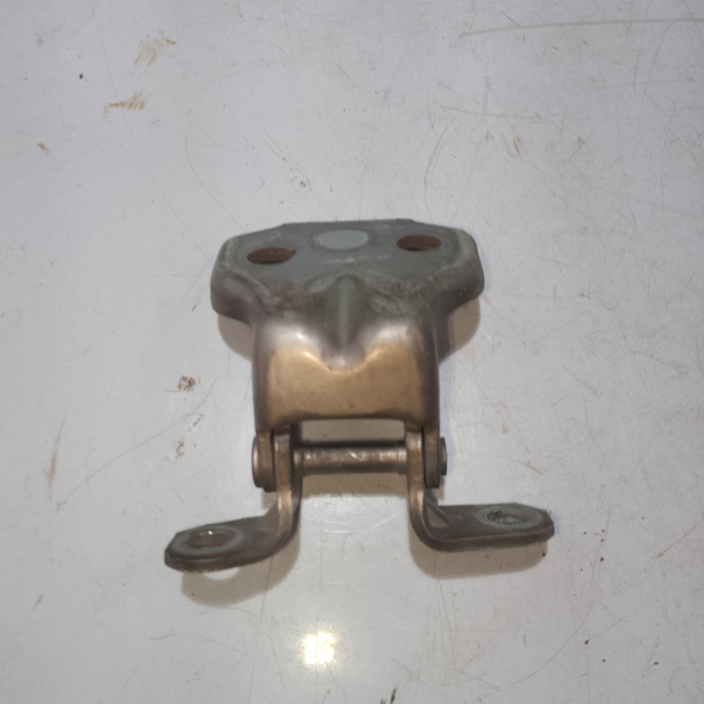 Bisagra | Rear Driver Side | Subaru