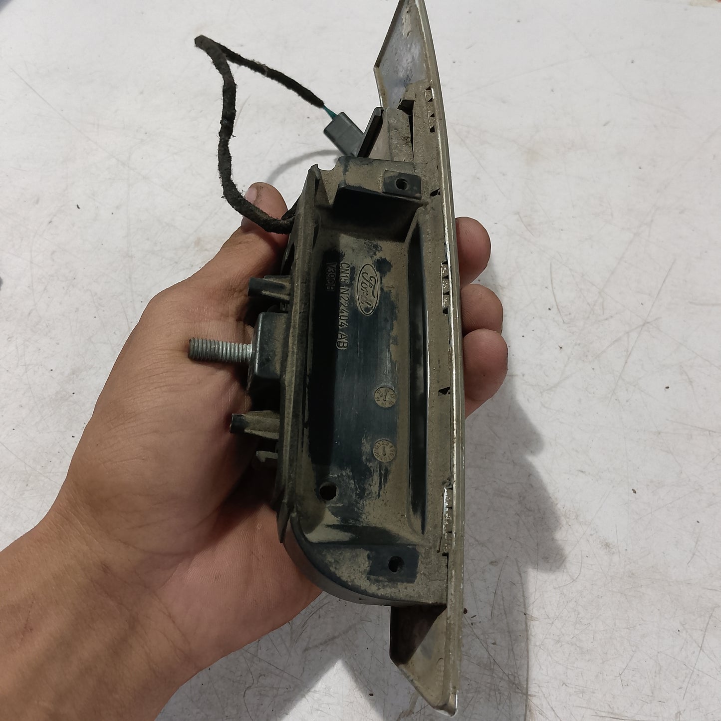 Door lock switch rear | Ecosport