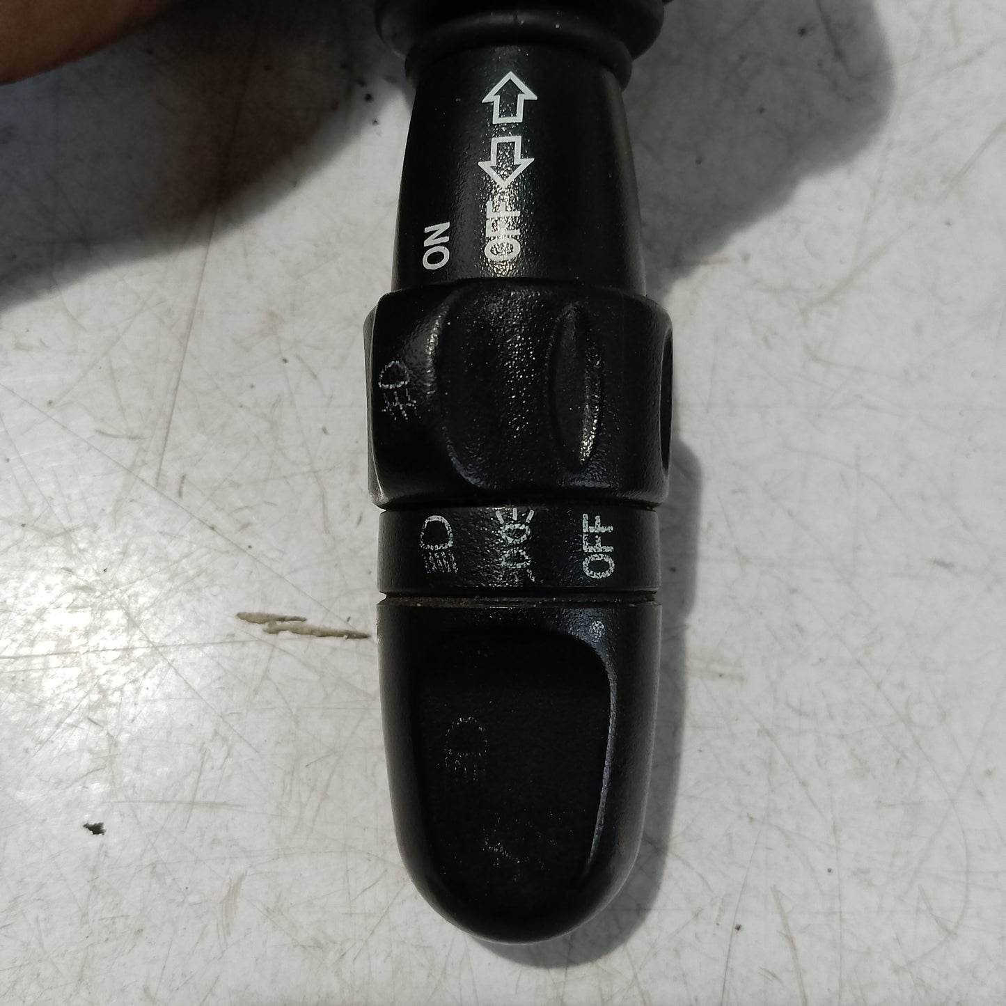 Headlight switch | Optra