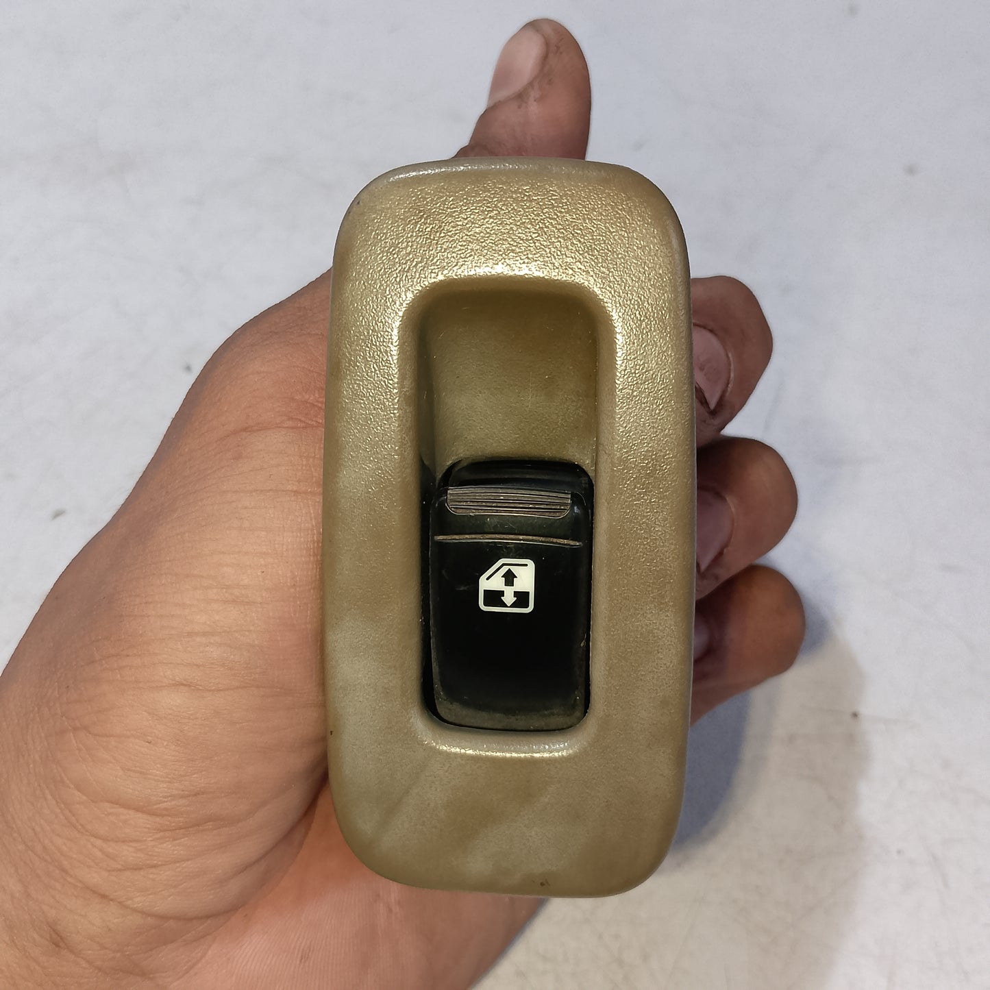 Window switch | Optra