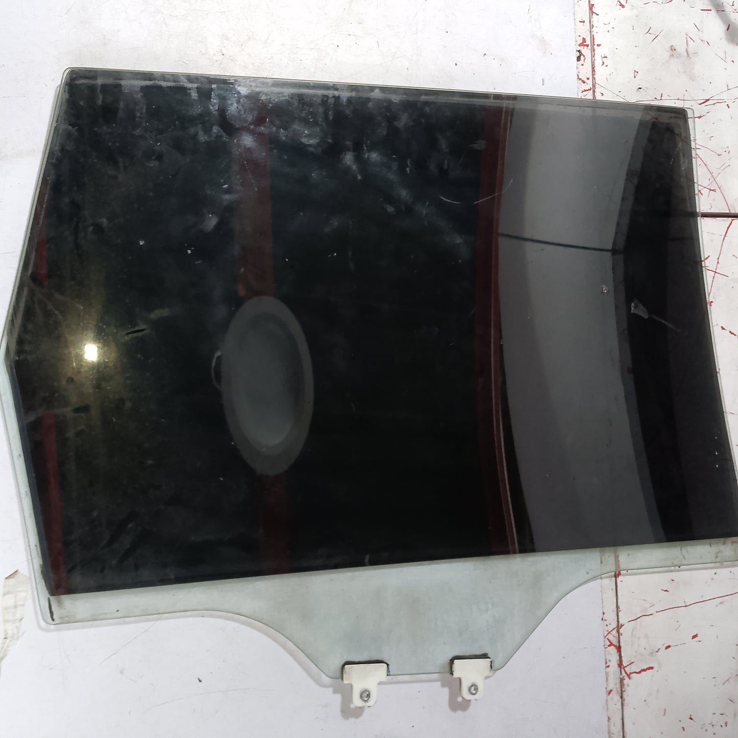 Window glass front driver side | Subaru