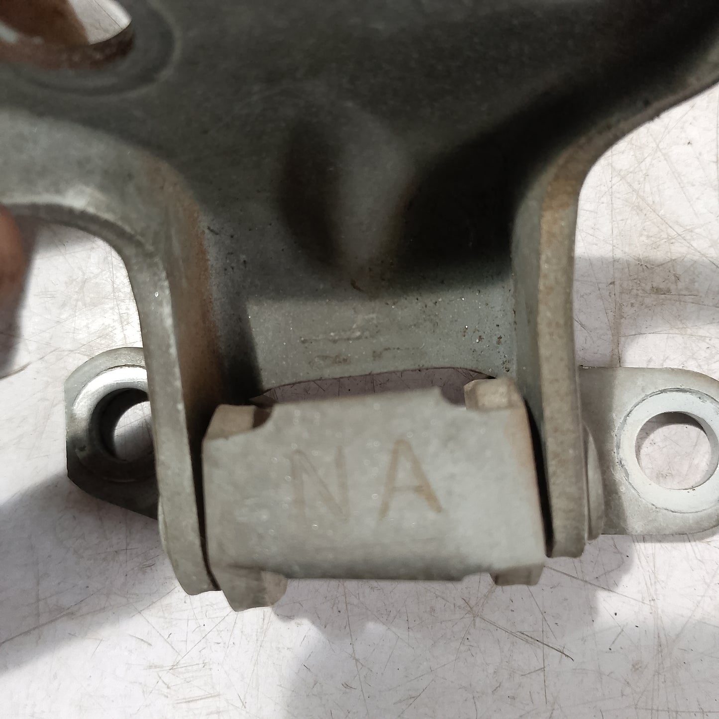 Bisagra f/d/s | Subaru