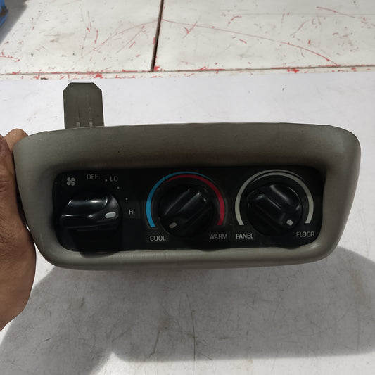 Ceiling climate control | Ford expedition