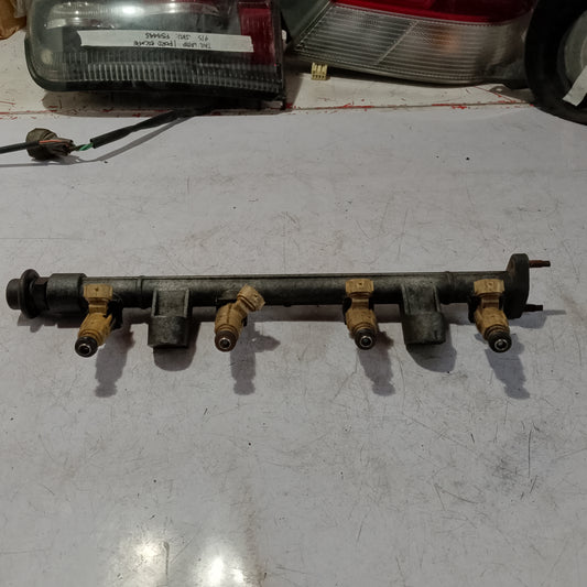 Injection Rail w/ Fuel Injectors | Tucson