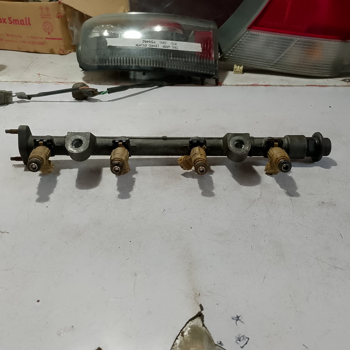 Injection Rail w/ Fuel Injectors | Tucson