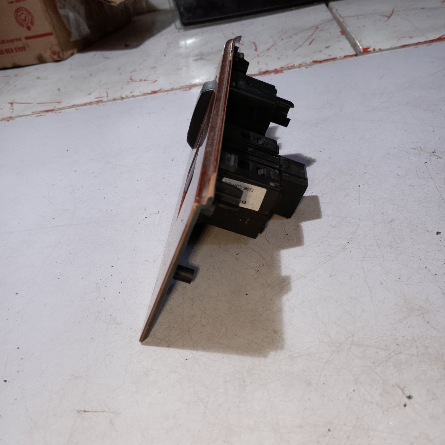 Front Window Switch P/S | Explorer 2009