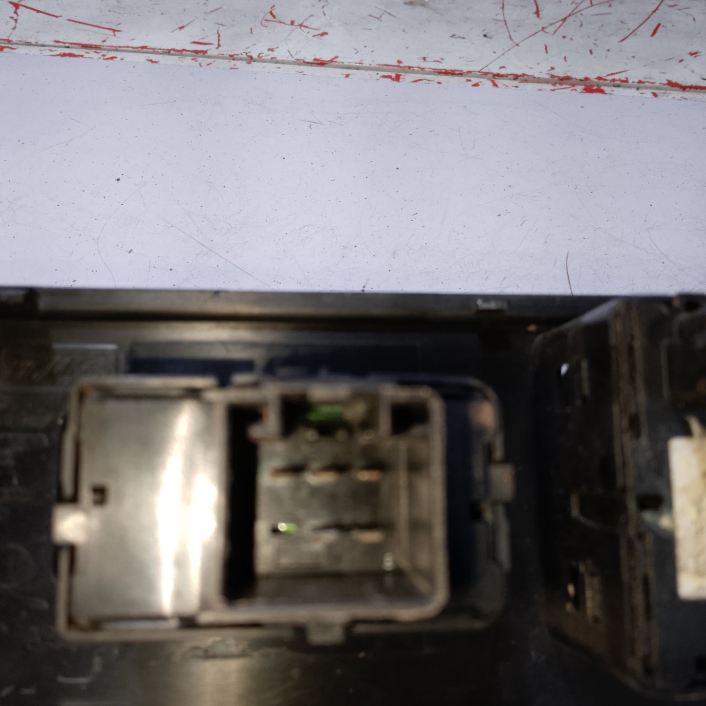 Front Window Switch P/S | Explorer 2009