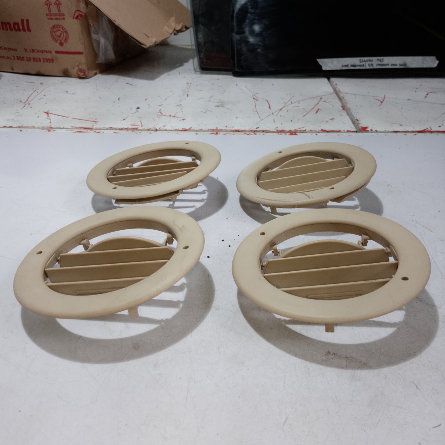 AC Vent Ceiling | Explorer 2009