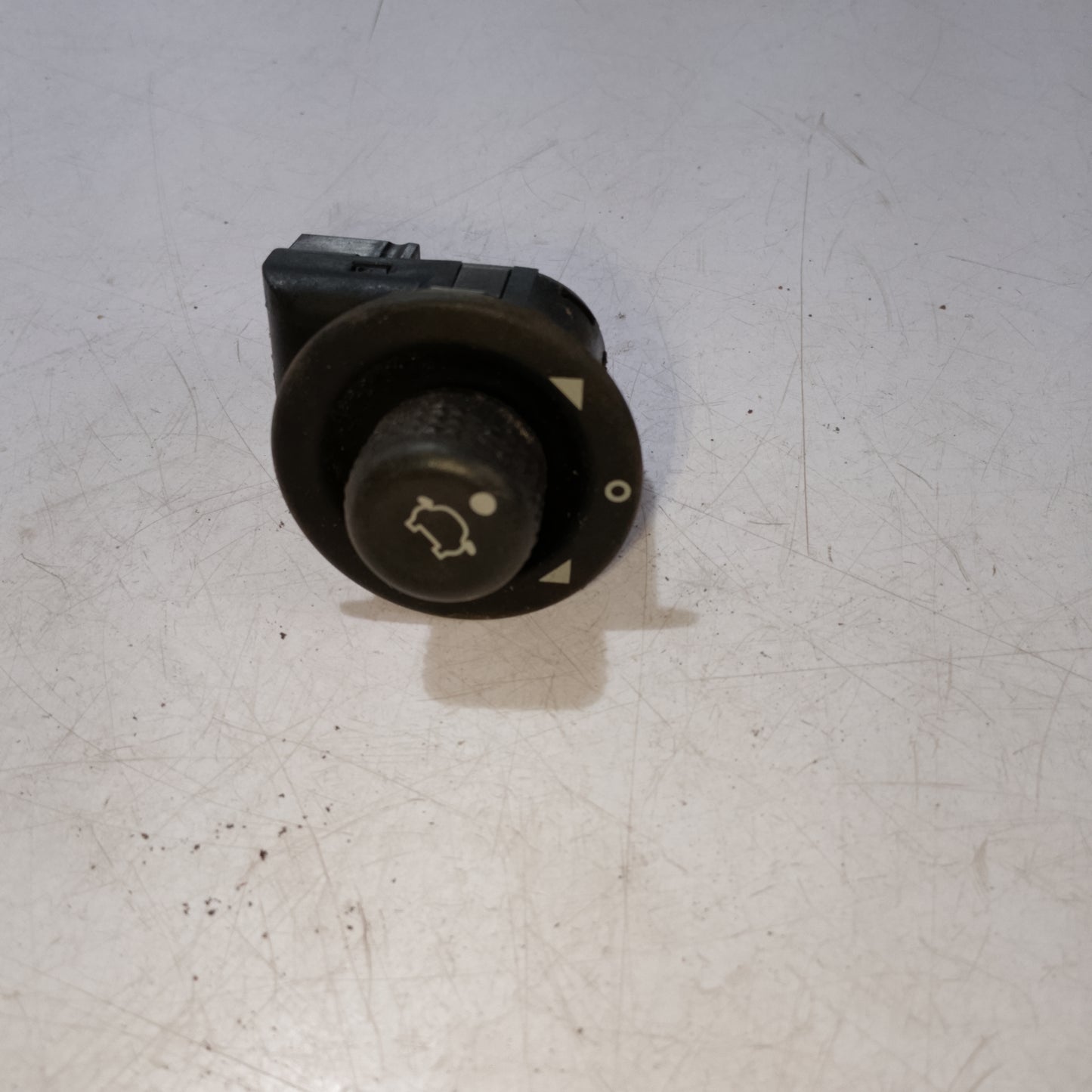 Mirror Control Lever Switch F/D/S | Fiesta