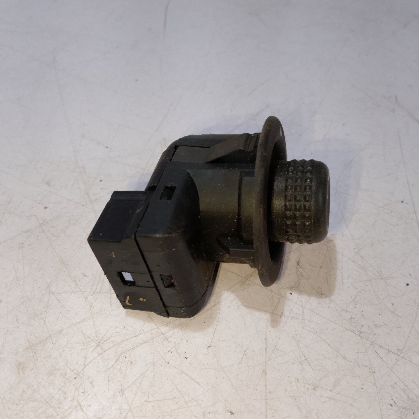 Mirror Control Lever Switch F/D/S | Fiesta