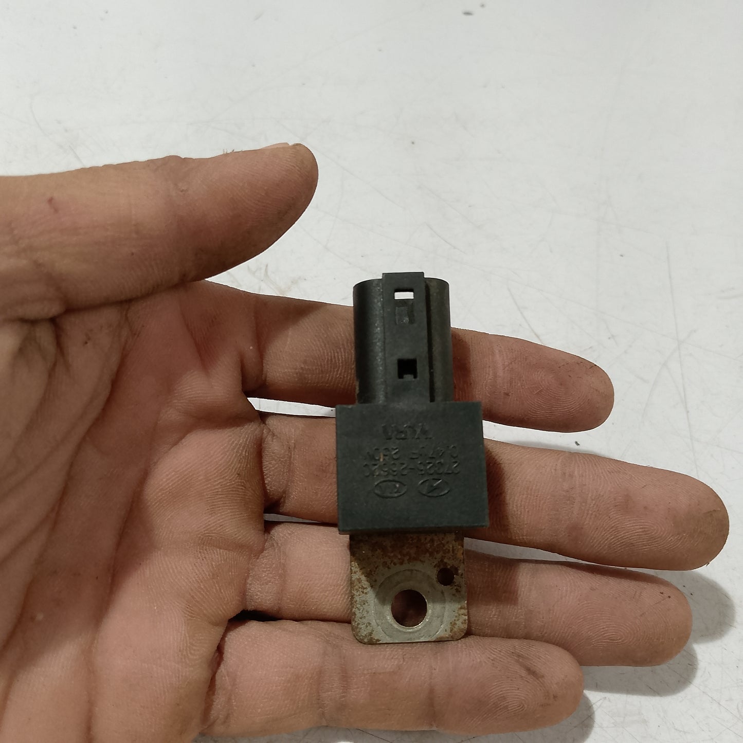 Engine converter valve sensor |Accent