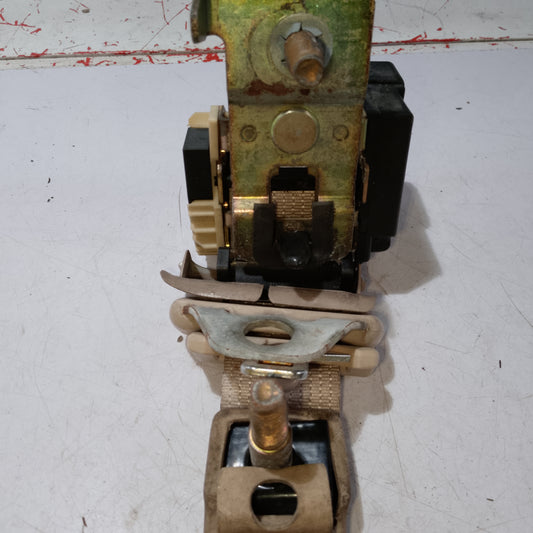 Seat belt rear passenger side ford expidition