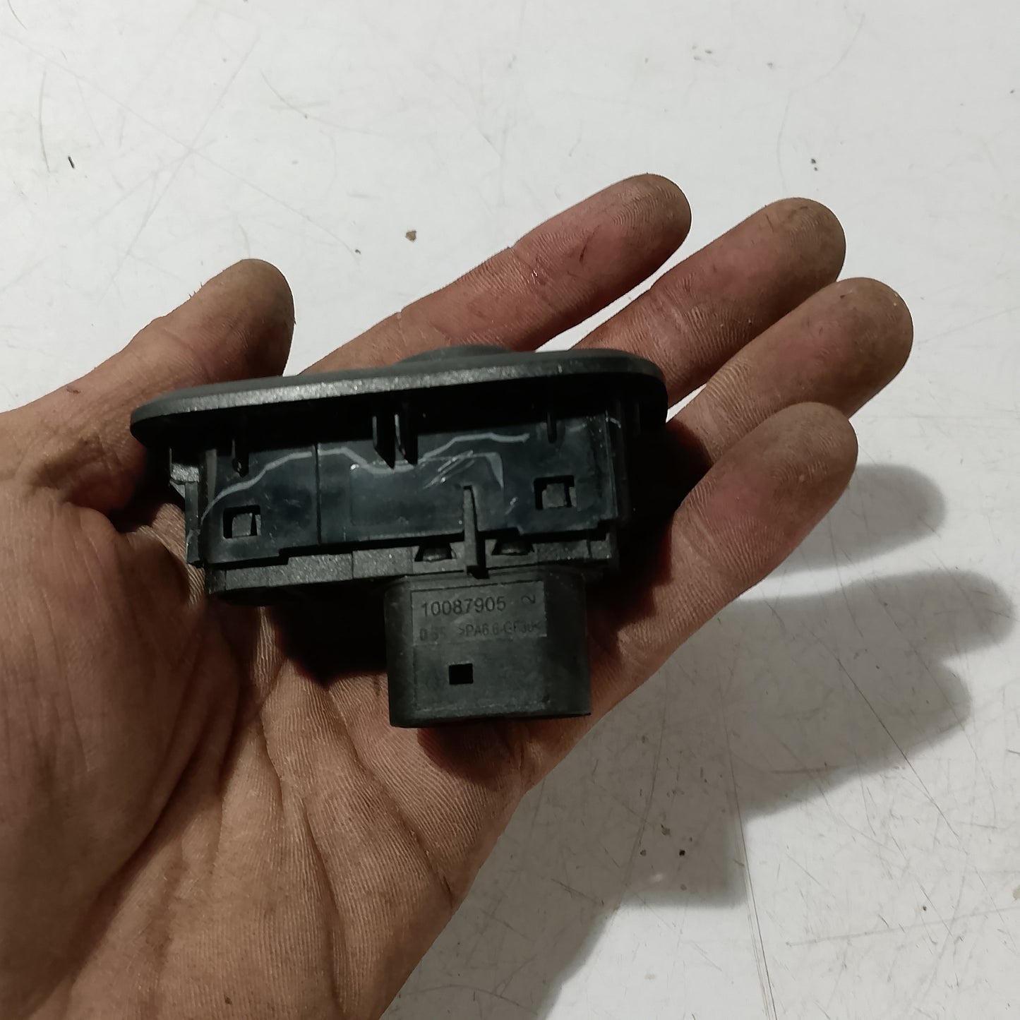 Window switch FORD ECOSPORT