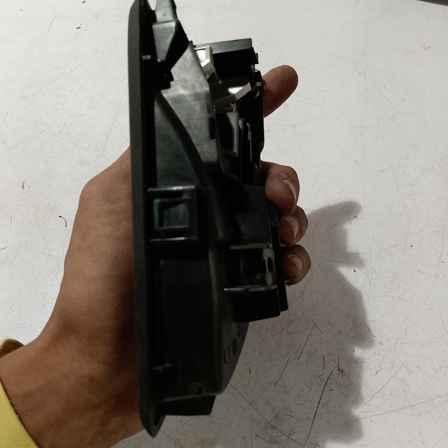 Inner door handle. L H Ford Ecosport