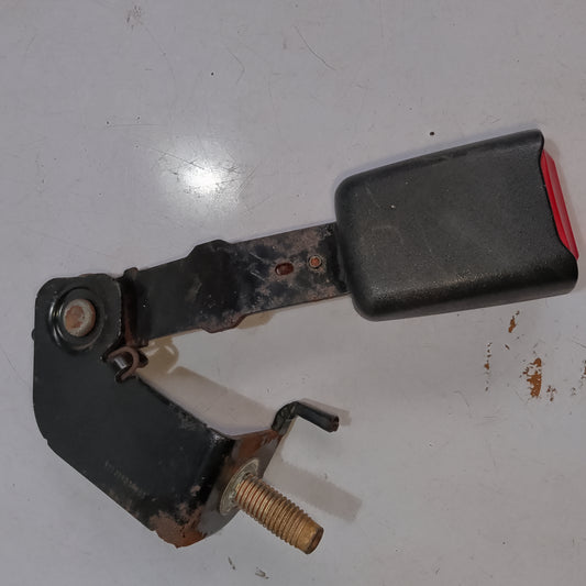 Seatbelt holder Ford expedition