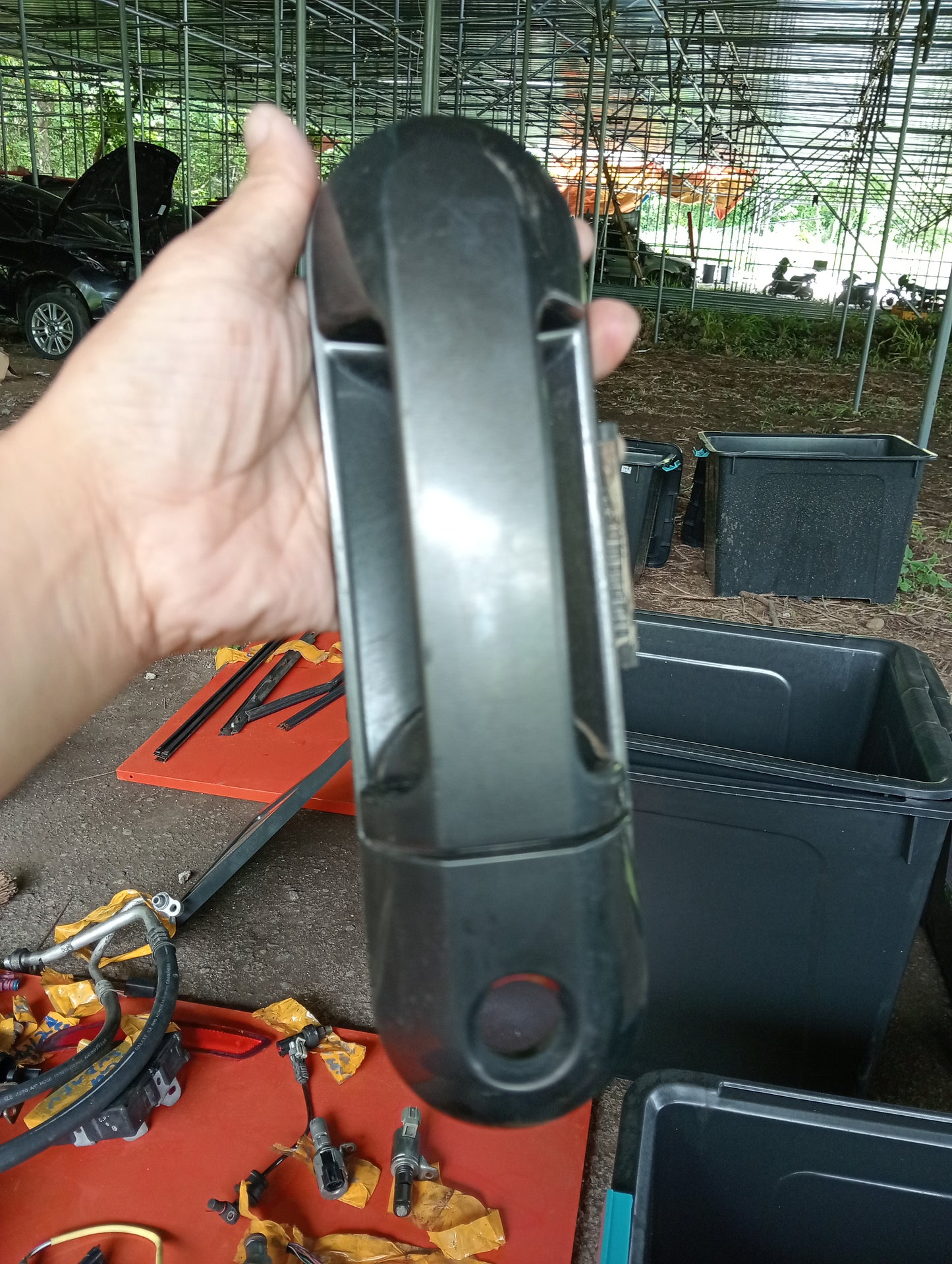 Ford Explorer | Eddie Bauer | Front Driver Side Outer Door Handle