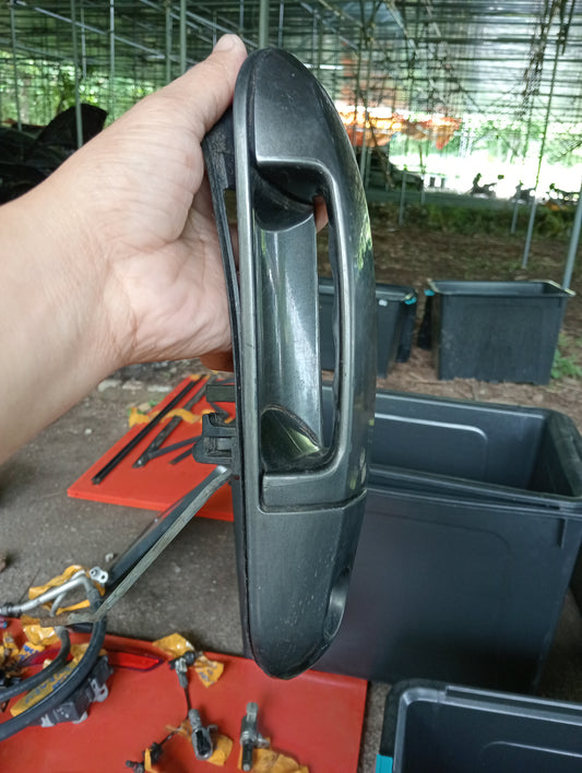 Ford Explorer | Eddie Bauer | Front Driver Side Outer Door Handle