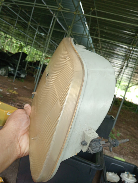 Ford Expedition | Gen1 | Headlight Driver Side