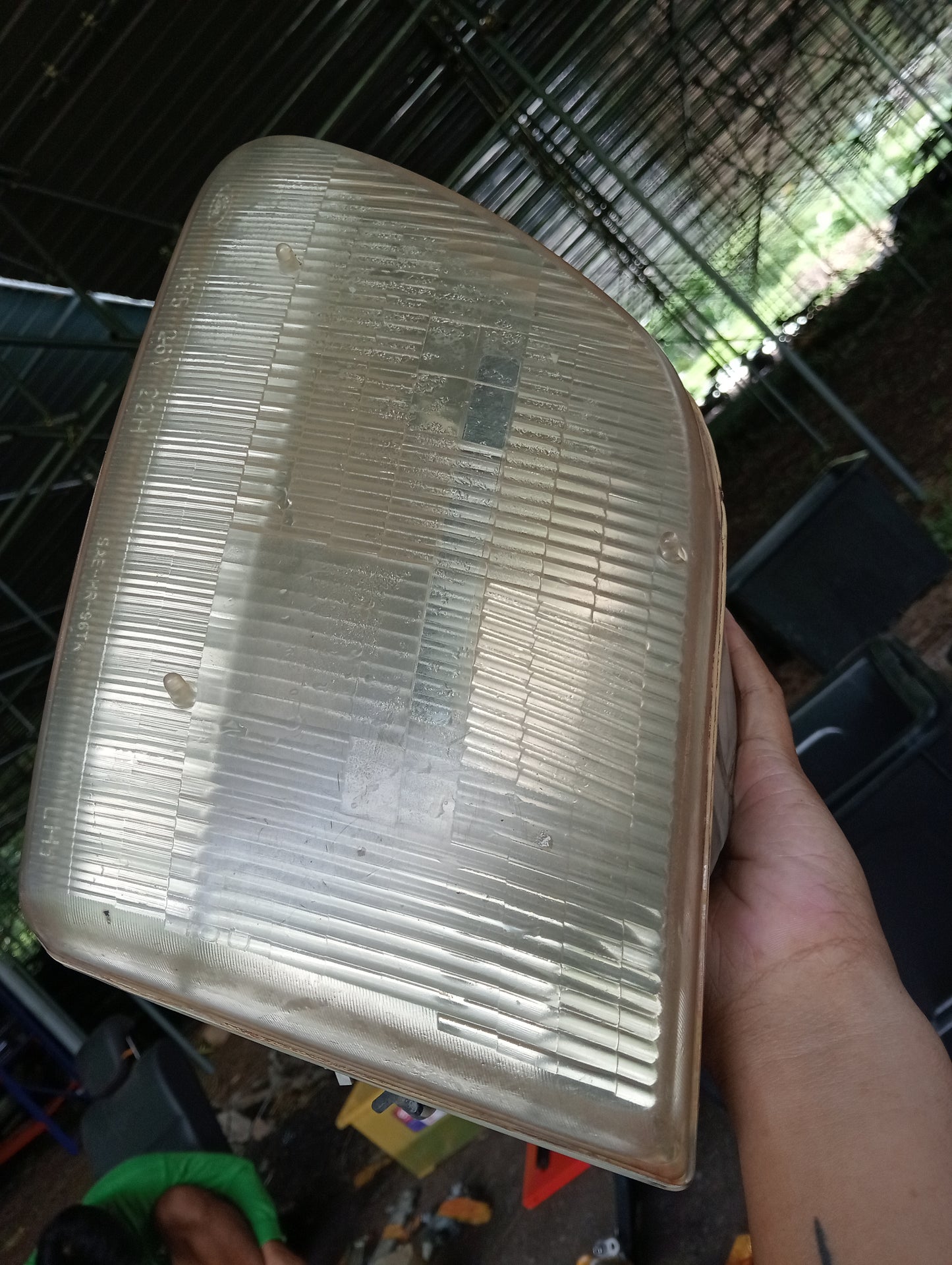 Ford Expedition | Gen1 | Headlight Passenger Side