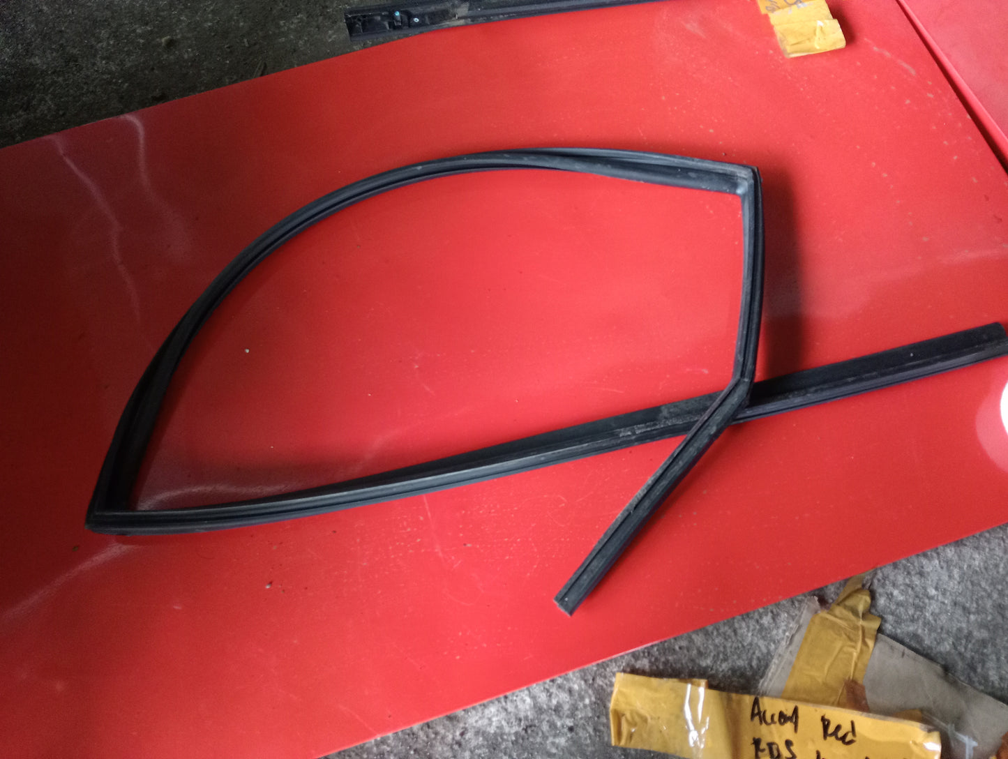 Hyundai Accent | Diesel | Front Driver Side Inner Window Mouldings