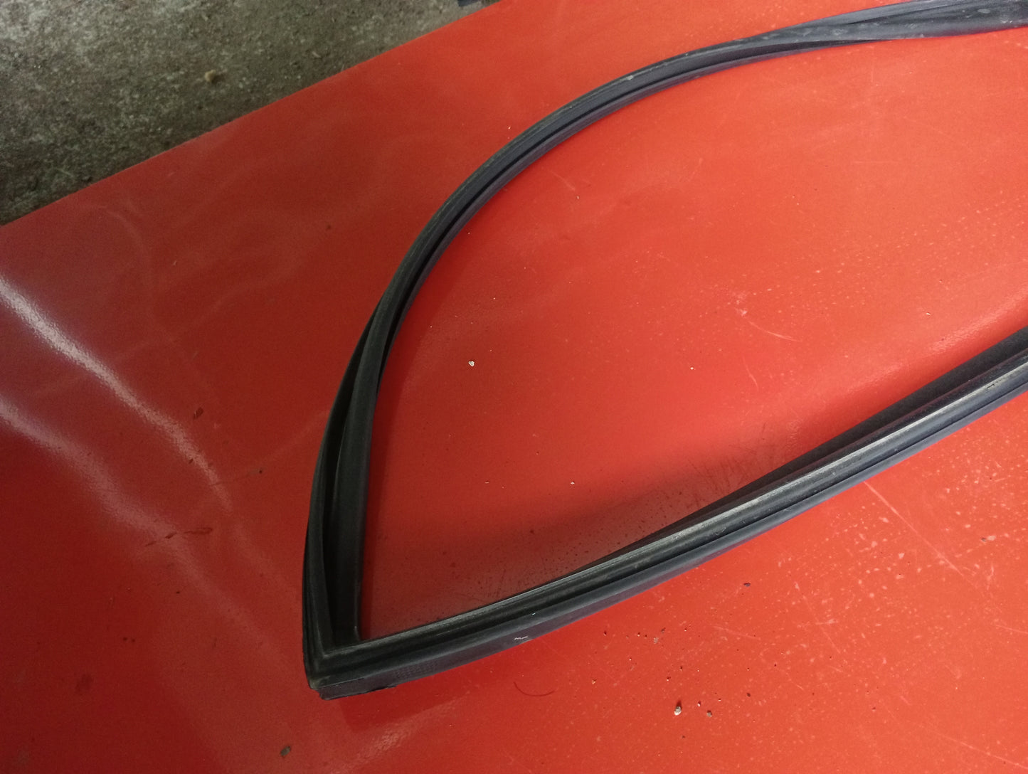 Hyundai Accent | Diesel | Front Driver Side Inner Window Mouldings