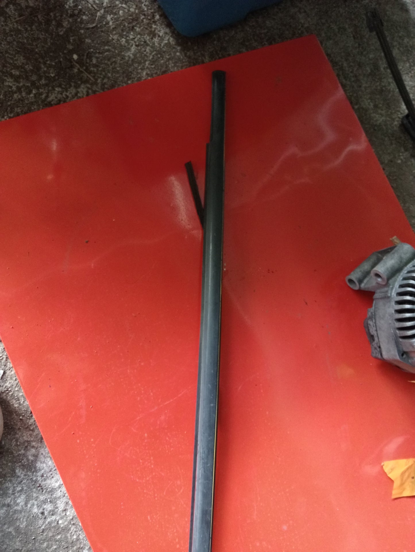 Nissan Almera | Weather Strip Front Driver Side
