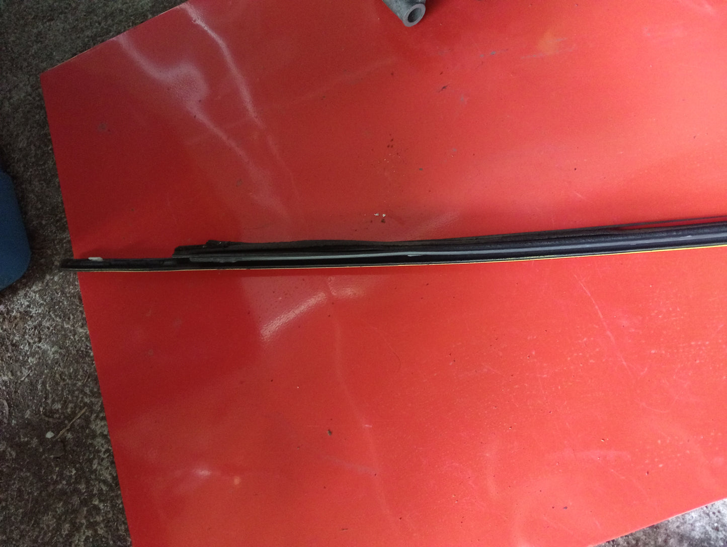 Nissan Almera | Weather Strip Front Driver Side