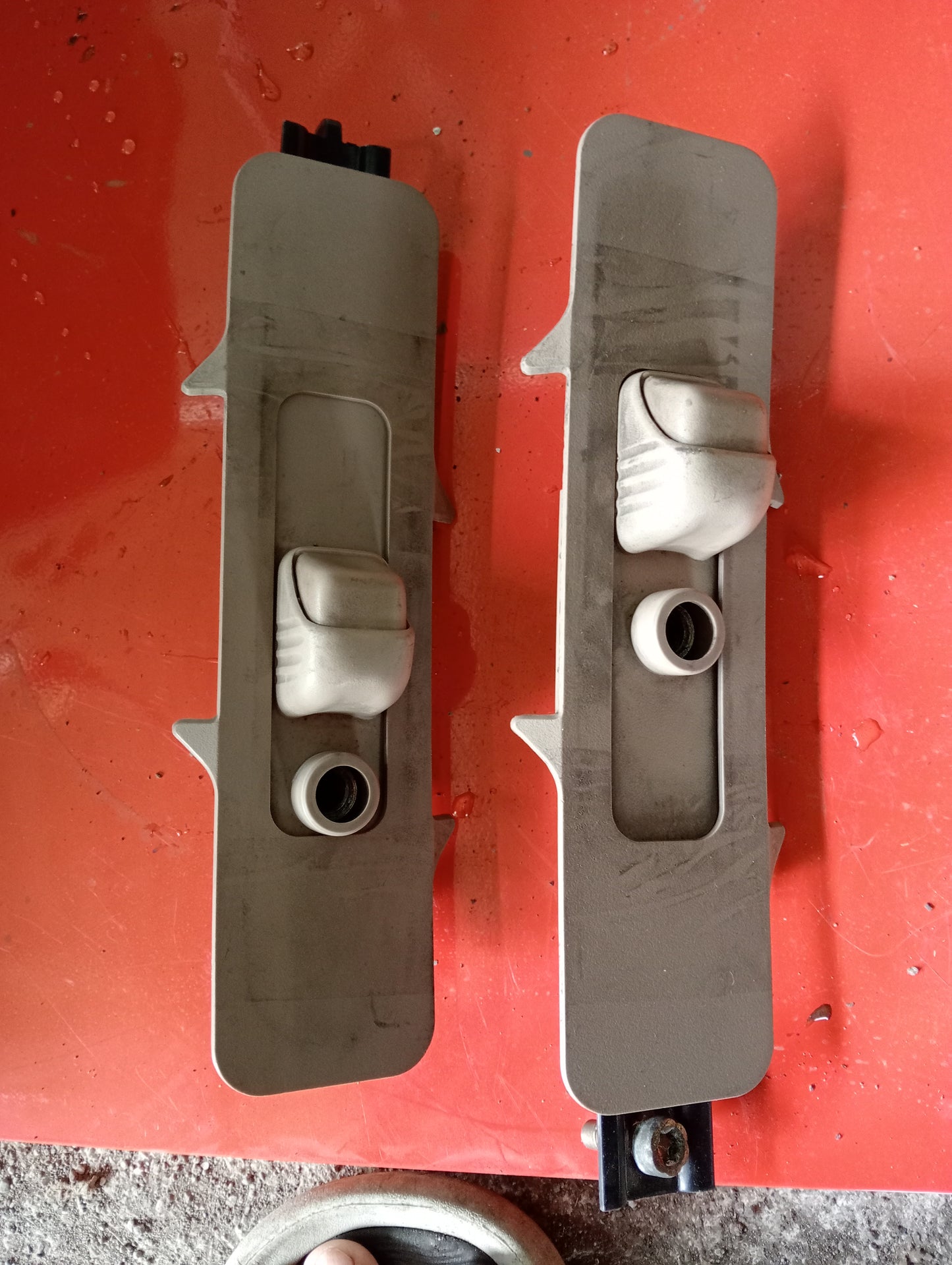 Ford Explorer | Sport Trac | 2pcs Seat Belt Cover