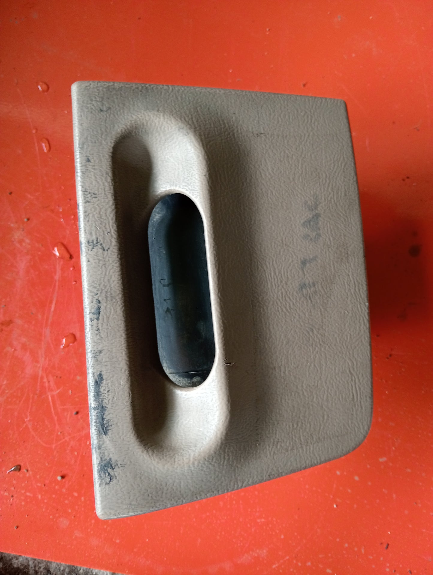 Ford Explorer | Sport Trac | Cup / Coin Holder