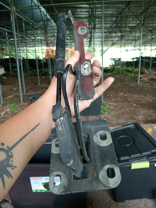 Ford Explorer | Sport Trac | Hood Hydraulic