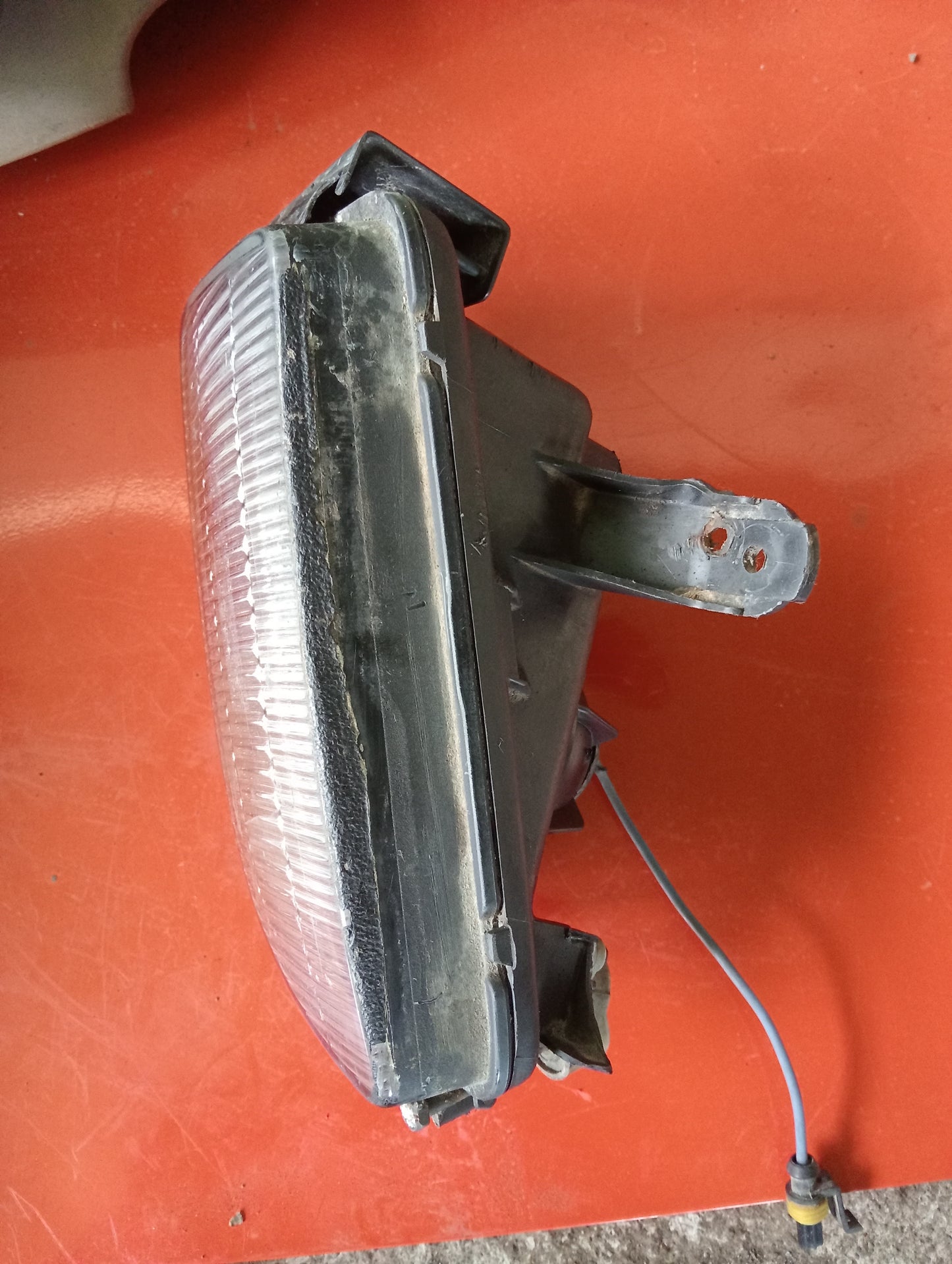 Ford Explorer | Eddie Bauer | Fog Light Driver Side