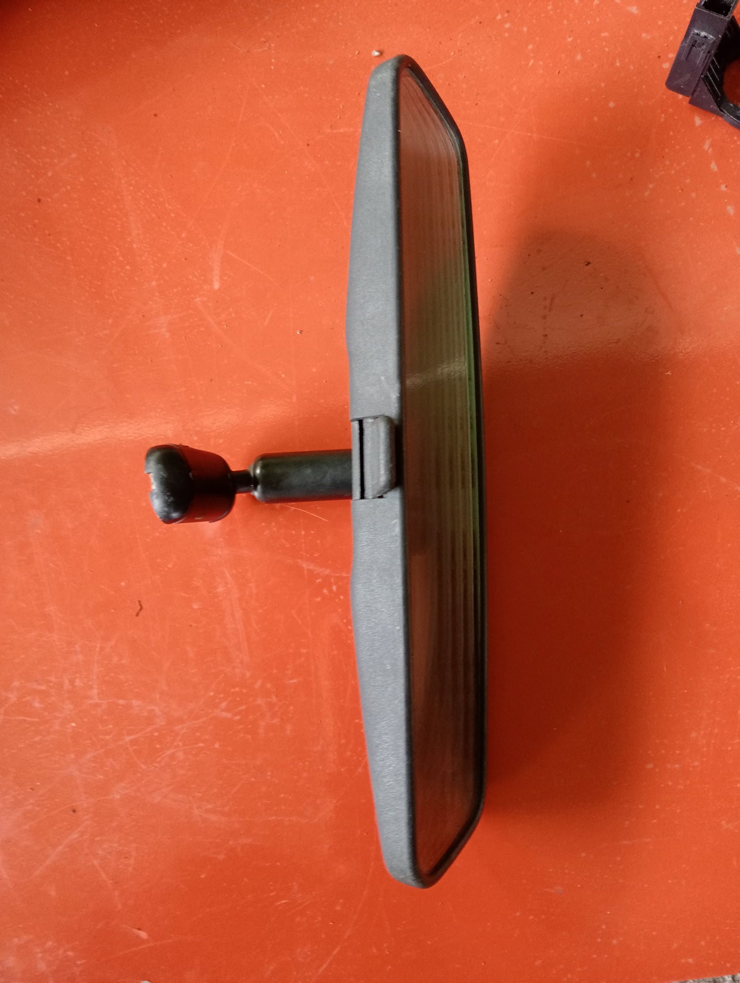 Ford Explorer | Rear View Mirror