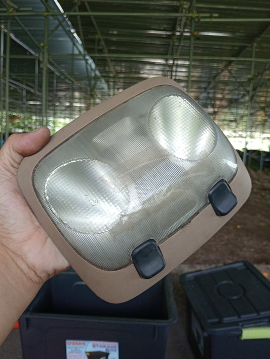 Ford Explorer | Eddie Bauer | Dome Light